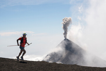 Coureur et volcan